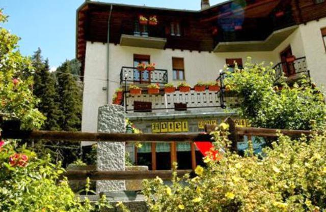 Hotel Le Campagnol Champoluc Kültér fotó