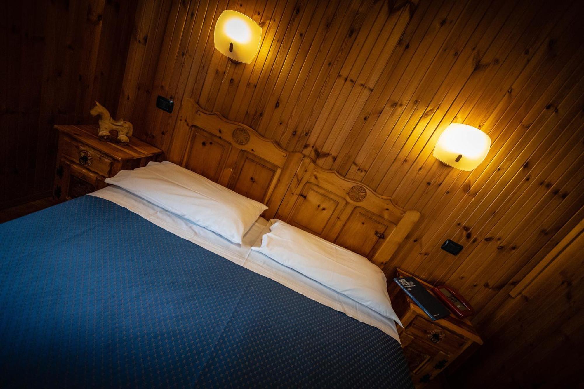 Hotel Le Campagnol Champoluc Kültér fotó