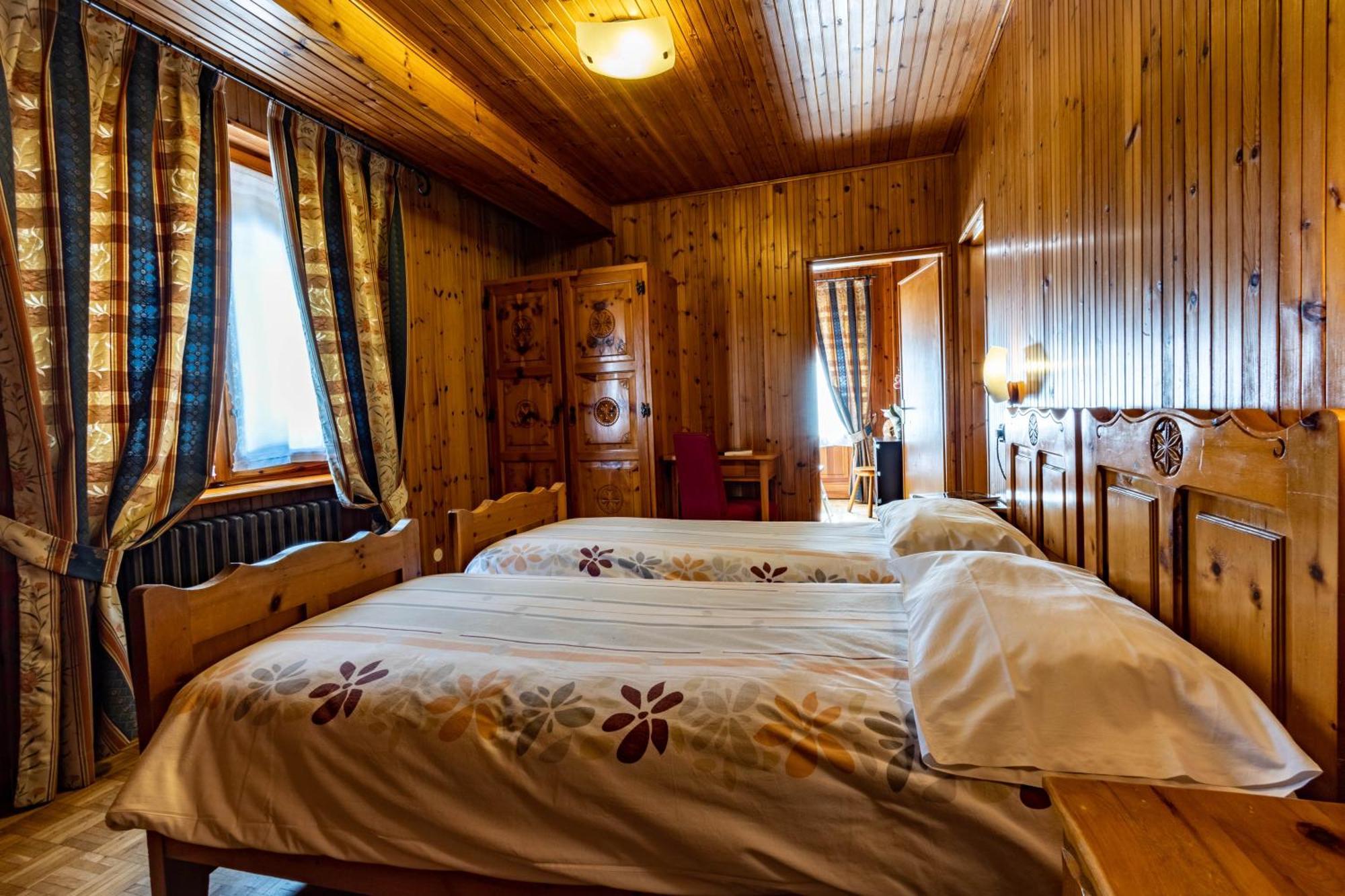 Hotel Le Campagnol Champoluc Kültér fotó