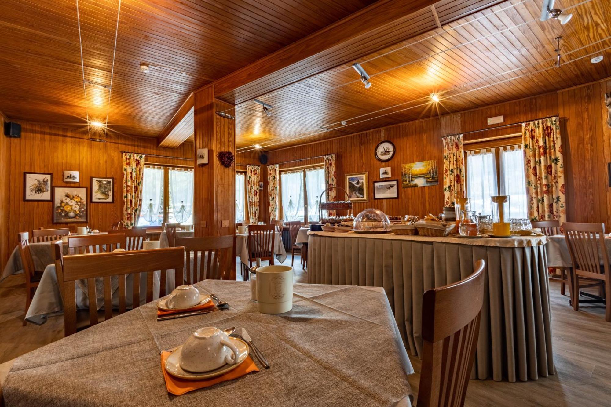Hotel Le Campagnol Champoluc Kültér fotó